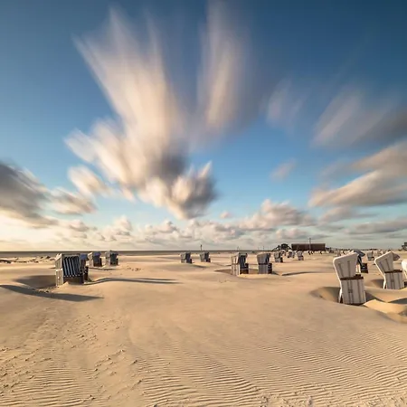 In St Peter-ording, Cleaning Included Apartment *